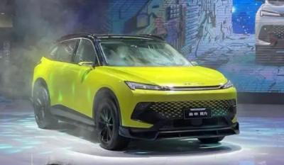 北京汽车魔方最新消息 新车落地价10万一台(搭载1.5T发动机)