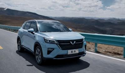 五菱星辰suv2021款多少钱 五菱星辰顶配裸车价10.98万(全款12.12万)