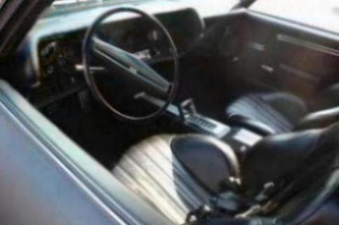 奥迪r8敞篷和硬顶怎么选（r8硬顶和软顶哪个好看）