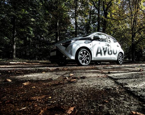丰田超霸二手车-丰田超霸二手车的图片和价格