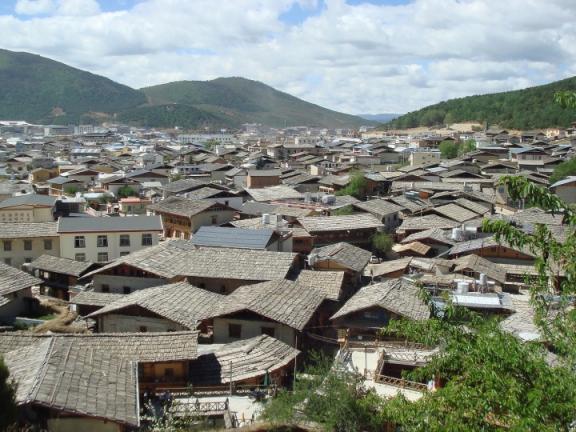 迪庆到德钦汽车时刻表（德钦到迪庆机场多少公里）
