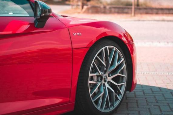 奥迪rs7哪年上市的（奥迪rs7啥时候出的）