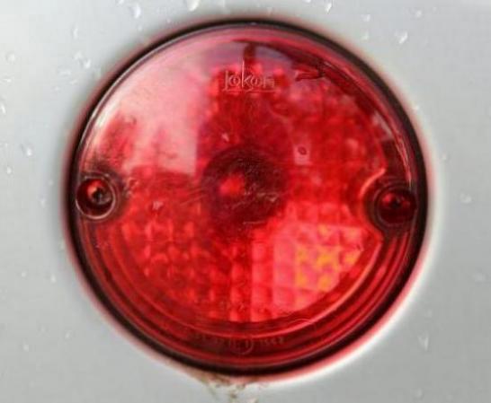 led刹车灯什么牌子的好（led刹车灯灯珠用什么型号的好）