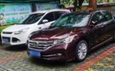 汽车音响就一个响怎么回事