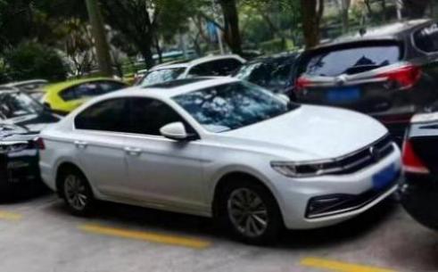 宝骏最新车型(宝骏310旅行版是高配车吗)