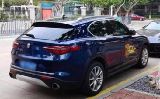 车身上蹭上别的车漆怎么去掉?车子擦了点漆怎么处理
